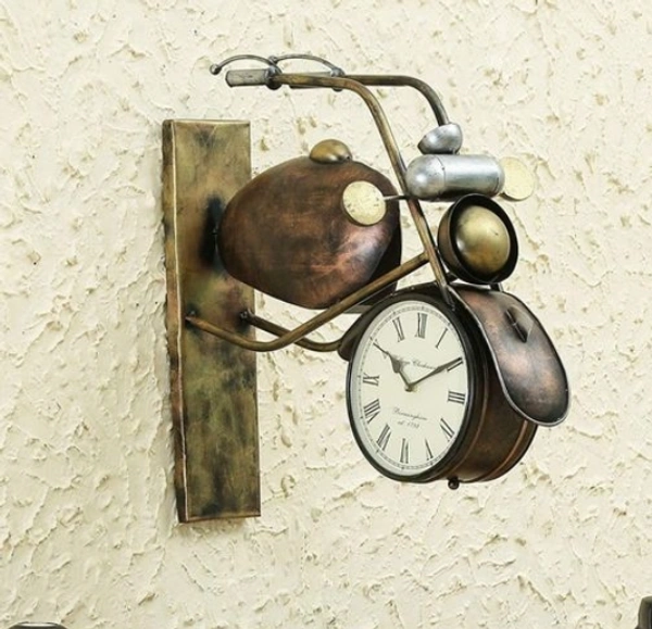 Trendy   Bronze Metal  Wall Clock - Free Size, Metal, Pack of1